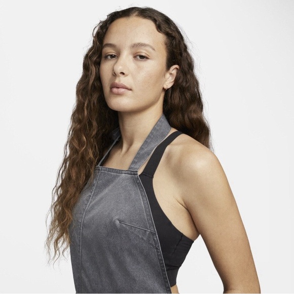 NET Nike Tech Pack Woven Apron Dress Women’s Size Large DM6502-060 - Picture 3 of 9